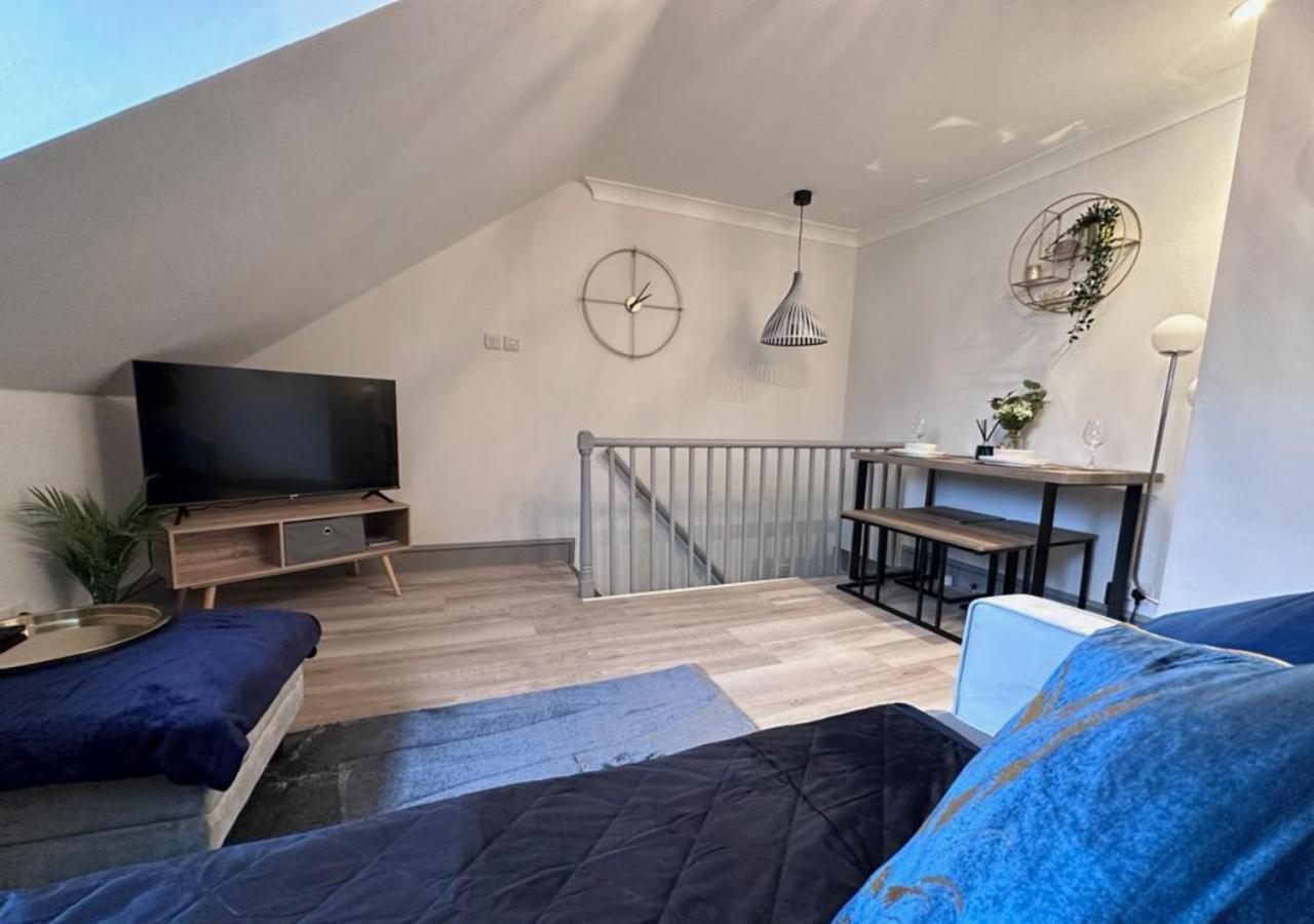 Cosy Flat In Town Centre Apartment Reading