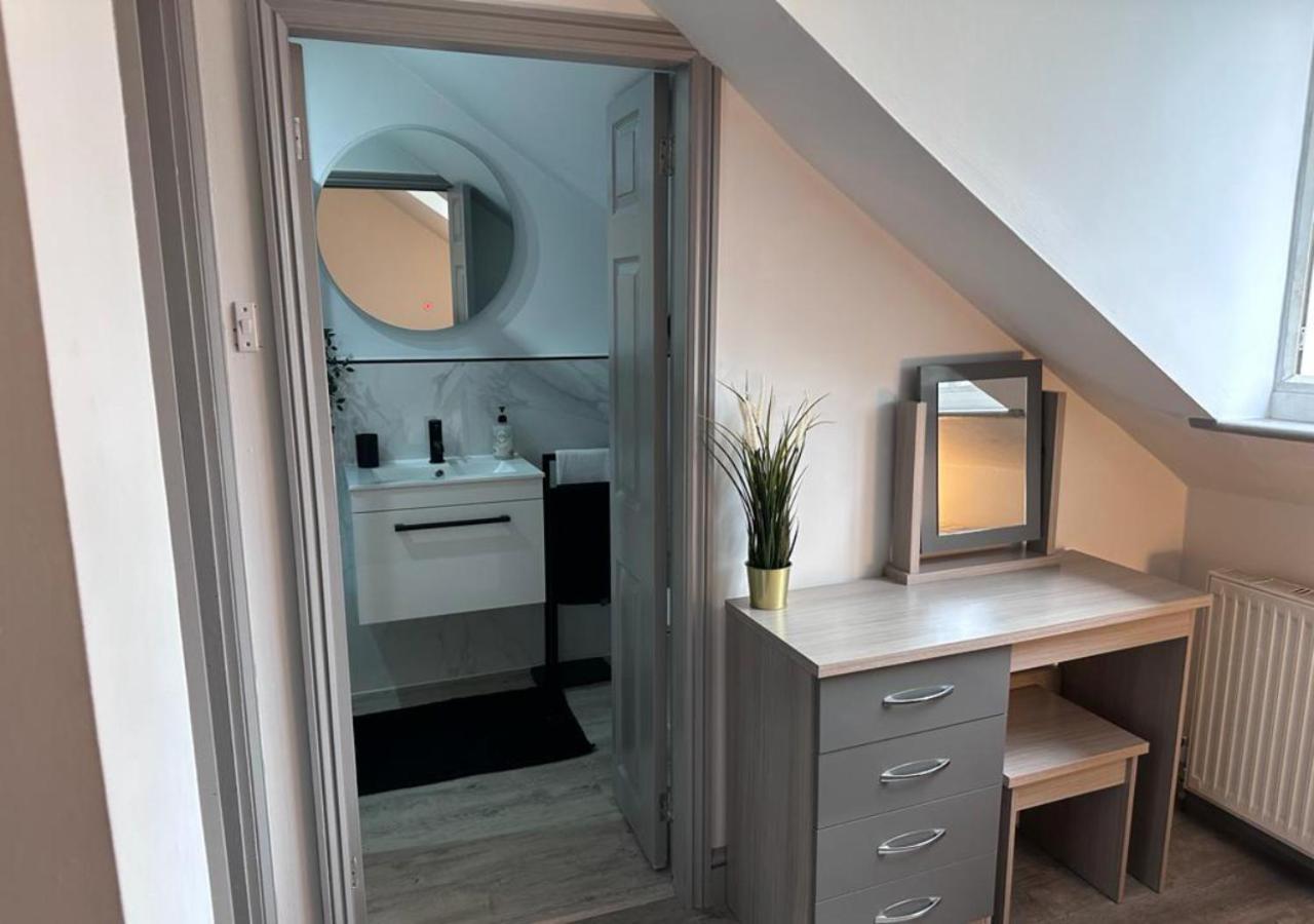 Cosy Flat In Town Centre *