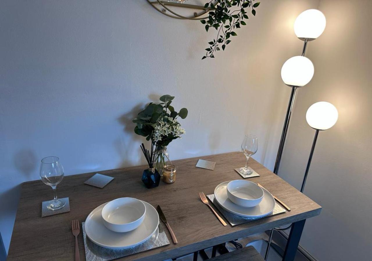 Cosy Flat In Town Centre *